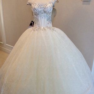 Pnina Tornai Wedding Gown